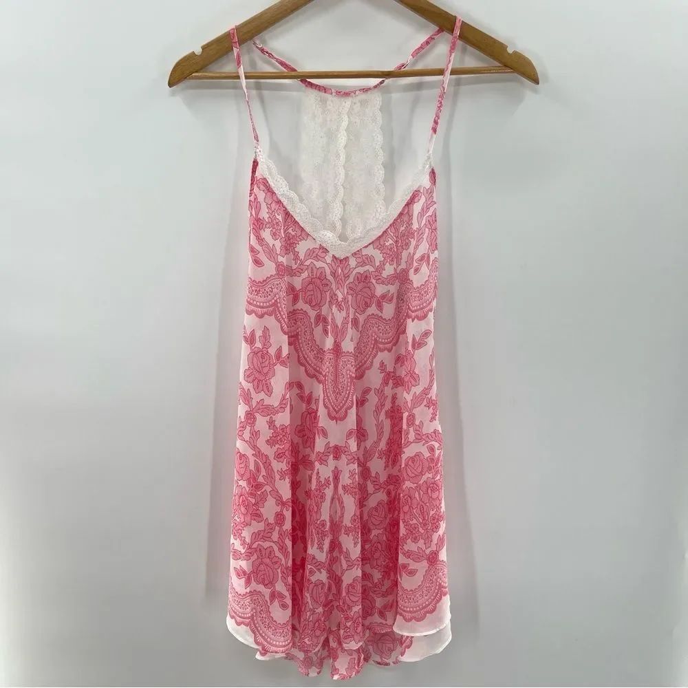 In Bloom Pink and White Lace Chemise